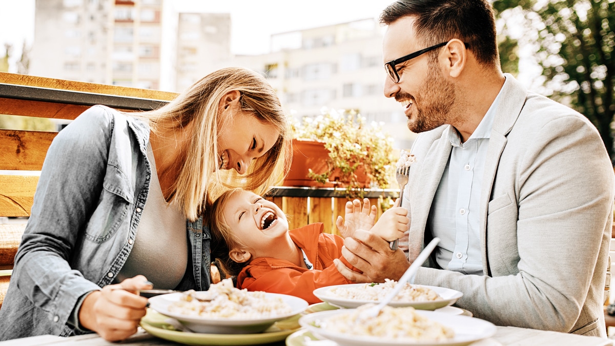 Sortir seul ou en famille : les conseils pour les parents et les enfants