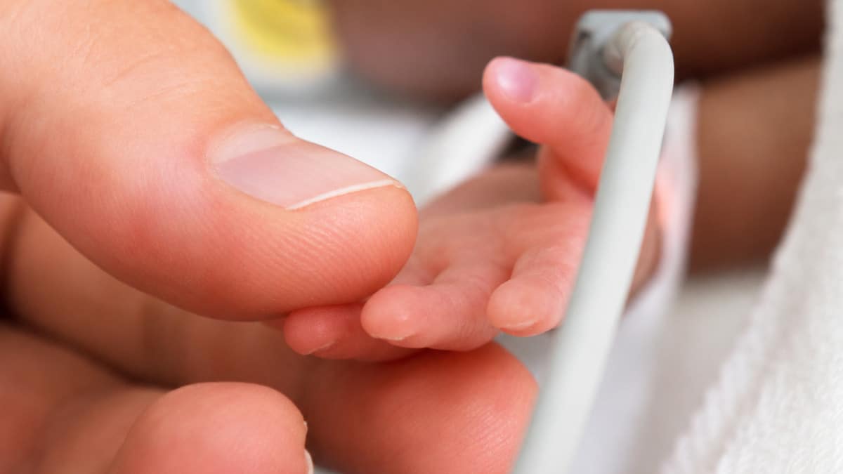 Anencéphalie: causes, diagnostic et prévention