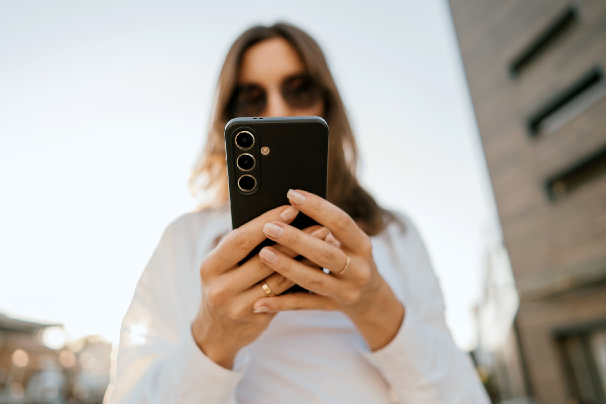 Un seul regard sur le smartphone : comment le déverrouillage de l'écran révélera la santé du cœur